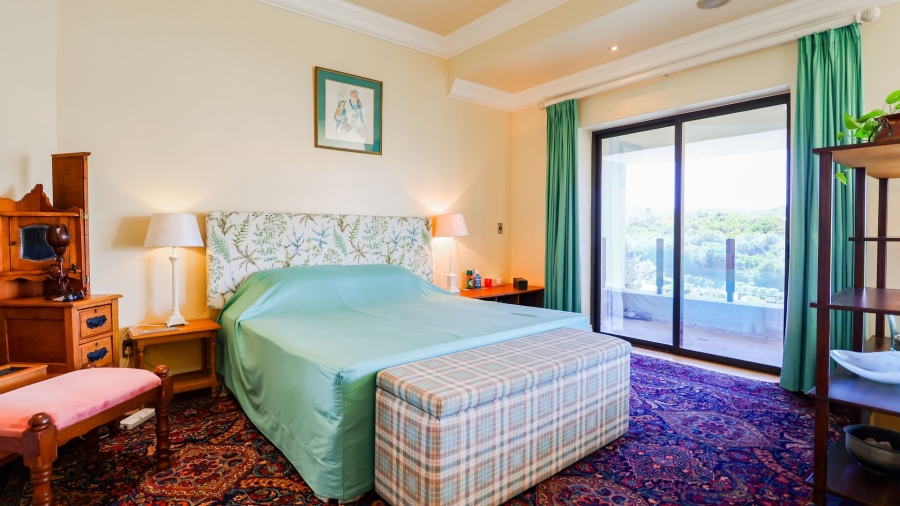 6 Bedroom Property for Sale in Myoli Beach Western Cape